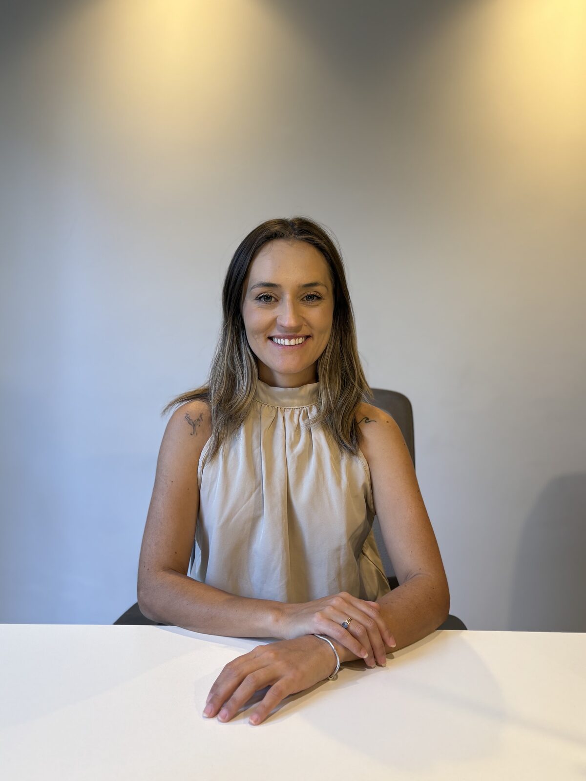 Profe Lô — Loana Formizano, professora de alfabetização e letramento em Curitiba